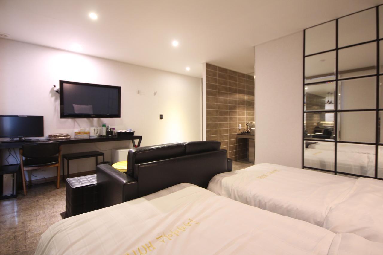 Paradise Hotel Gunsan Exterior foto